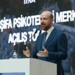 Emine Erdoğan, ruh sağlığı alanında yenilikçi adımlar atan İbn Haldun Üniversitesi'nin açılışında önemli mesajlar verdi. 13 istanbul emine erdogan medeniyetimizin sifa anlayisi modern bilimle bulusuyor c5f74f08a761