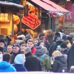 istanbul eminonunde yeni yila saatler kala misir carsisinda alisveris yogunlugu 35236ffdeace