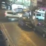 Esenyurt'ta hafif ticari aracın manevrası nedeniyle yaya yaralandı 3 istanbul esenyurtta kazayi engellemek icin surucusunun manevra yaptigi hafif ticari arac yayaya carpti c1d23903fd44