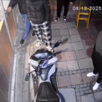 Kağıthane'de Borç Tartışması Baltalı Saldırıya Dönüştü, İş Yeri Zarar Gördü 5 istanbul kagithanede baltayla kuaforu basip klimayi patlatti beni oldurecegini soyledi 5840e8457043