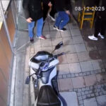 Kağıthane'de Borç Tartışması Baltalı Saldırıya Dönüştü, İş Yeri Zarar Gördü 6 istanbul kagithanede baltayla kuaforu basip klimayi patlatti beni oldurecegini soyledi 8cda7f706ce9