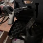 istanbul maltepede 2 eve duzenlenen operasyonda cok sayida silah ele gecirildi 13a2d83a634e