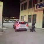 istanbul maltepede 2 eve duzenlenen operasyonda cok sayida silah ele gecirildi e5513816323f