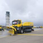 Sabiha Gökçen Havalimanı'nda Kış Hazırlıkları Tamamlandı: 72 Araç ve 125 Kişilik Ekip Mücadeleye Hazır 9 istanbul sabiha gokcen havalimaninda karla mucadele ekipleri hazirliklarini tamamladi 3519bc473188