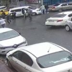 istanbul sultangazide hasarli trafik kazasinin yumruklu kavgaya donustugu anlar kamerada 2fa1a5b722fa
