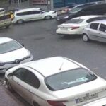 istanbul sultangazide hasarli trafik kazasinin yumruklu kavgaya donustugu anlar kamerada 90fa430b5ec0