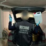 İzmir'de yılbaşı öncesi sahte alkol operasyonunda 1252 litre etil alkol ve 2 tutuklama gerçekleşti 4 izmirde yilbasi oncesi sahte alkol operasyonu 2 tutuklama 36b069c2b1f6