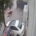 Bursa'da Kamyonetin Altında Kalarak Hayatını Kaybeden Skuter Sürücüsü Hatıra Geride Bıraktı 2 kamyonetin altinda kalan skuter surucusu oldu kaza kamerada f402dcb324ae