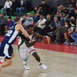 Karşıyaka, Bahçeşehir Koleji'ne Zorlu Mücadelede 74-71 Yenildi 4 karsiyaka bahcesehir koleji 71 74 f27a6f1c0653