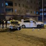 kayseride 2 otomobilin carpismasi sonucu 2si yaya 4 kisi yaralandi kizinin yaralandigini duyan baba tepki gosterdi c548cf39c643