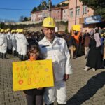 madenciler okulda cocuklarini ziyaret etti b56d02829f60