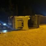 misir yuklu kamyon devrildi 1 yarali 442faae20748