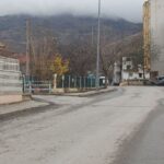 Yahyalı'da Yaralı Kediye İkinci Bir Sokak Kedisi Sahip Çıktı 2 otomobil kediye carpti bir baska kedi basinda bekledi o anlar kamerada 12943d3d14b1