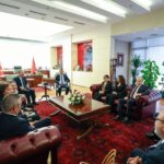 CHP Lideri Özgür Özel'den Anahtar Parti Ziyareti: "Düşman Hukuku Uygulamasına Karşıyız" 1 ozgur ozel tum partilerle diyalog halindeyiz 3fba46404a30