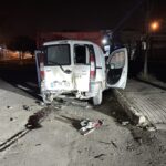 park halindeki hafif ticari araca carpan otomobilin surucusu aracini birakip kacti c0f98cd01239