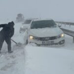 Sivas’ta Kar Yağışı Nedeniyle Yollar Kapandı, Mahsur Kalanlar Kurtarılıyor 7 sivasta kar yagisi 4 e8587cefbf4a