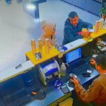 sma hastasi cocuga yardim icin konulan kumbarayi caldi o anlar kamerada 137dcf020fc6