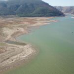 İzmir'deki Tahtalı Barajı'nda su seviyesi kritik seviyeye indi, alternatif çözümler aranıyor 7 tahtali barajinda su seviyesi yuzde 1e dustu 8760246e0ea0