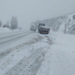 tokat sivas kara yolunda kar yagisi nedeniyle ulasim aksadi 82bfe32fb4ec