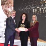 Trabzon Film Festivali, Sinema Dünyasının Önemli İsimlerini Ağırladı 2 trabzon film festivalinde altin taka odulleri sahiplerini buldu f4a07ce25cd3