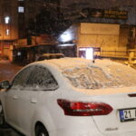 Van Merkezde Kar Yağışı Başladı, Vatandaşlar Beyaza Bürünmüş Sokaklarda Gezinti Yapıyor 7 van merkeze mevsimin ilk kari dustu f0a6f46a7712