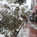 Van'da Kar Yağışı Nedeniyle 90 Yerleşim Yeri ile Ulaşım Kesildi, Ekipler Çalışmalara Başladı 8 vanda kar yagisi nedeniyle 90 yerlesim yeri ulasima kapandi 80c2c45e60f1