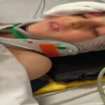 vucudunun bir kismi topraga gomulu bulunan amir okulunu ve arkadaslarini ozlemis d5d1bfaf0ef5