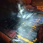 Zonguldak'ta Yangında Mahsur Kalan Papağan, İtfaiye Ekipleri Tarafından Kurtarıldı 8 yanan evden mahsur kalan papagani itfaiye kurtardi 4788c0dbb1c8