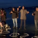 yeni yili yuzeyi buz tutan cildir golunde kaz eti yiyerek karsiladilar 5d41c6e7ed06