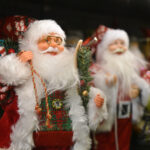 yilbasi kutlamasinda noel baba kostumu ve sakalina ilgi 5477be33526e