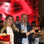 yilin sporcusu odulunu alan arda gulerin annesi ve ablasindan sevinc gozyasi 1bfc0da9735d