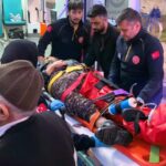 İnegöl'de Motosiklet Çarpması Sonucu İki Kişi Yaralandı 2 yolun karsisina gecmek isteyen kadina motosiklet carpti 2 yarali 2402fb002f41