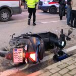 İnegöl'de Motosiklet Çarpması Sonucu İki Kişi Yaralandı 1 yolun karsisina gecmek isteyen kadina motosiklet carpti 2 yarali 8df31a88771e