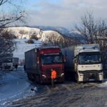 ardahanda tir kaydi uluslararasi yol trafige kapandi 698a0bf4e2ee