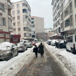 Batman ve Siirt'te Kar Yağışı Nedeniyle Eğitime 1 Gün Ara Verildi 4 batman ve siirtte egitime kar engeli 051dfd834975