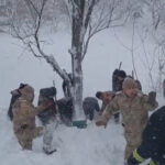 catakta cig dusen evdeki kadin yarali kurtarildi 20 ev tahliye edildi 44d72f11c33c