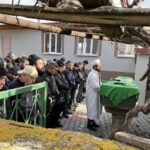 Çankırı'da Boğularak Öldürülen Genç Kadın Esra Muratoğlu'nun Cenazesi Defnedildi, Şüpheliler Adliyeye Sevk Edildi 3 evinde bogulan esra cankirida topraga verildi 368f024b354f