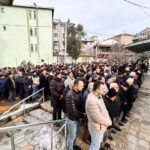 hasarli kaza sonrasi yol kenarinda beklerken otobusun carptigi kisi topraga verildi 2698da2ba449