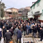 hasarli kaza sonrasi yol kenarinda beklerken otobusun carptigi kisi topraga verildi 9e9003a34a7f