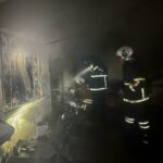 hatayda ev yaninda mahsur kalan kediyi itfaiye kurtardi 0afa3c33a824