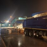 hatayda istinat duvari park halindeki araclarin ustune devrildi 83c4f2109e1a