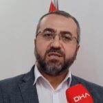 hoparlor kullanmadan cenaze namazina cagirip gelenegi devam ettiriyor aab5ecaea7e5