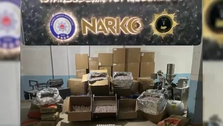 İstanbul’da Uyuşturucu Ticaretine Operasyon: 6 Gözaltı ve Milyonlarca Hap Ele Geçirildi