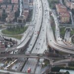 istanbul istanbul halki toplu tasimayi kullandi megakentte yollar bos kaldi 8aae7a0865eb