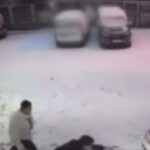 karla kapli yolda kayan otomobili durdurup kazayi onlediler 77939001929f