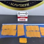 kayseride otomobilin koltuk basligina gozlenmis uyusturucu ele gecirildi 4 gozalti e7ab2d03c295