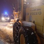 Mardin'de Kar Yağışı Nedeniyle 120 Yerleşim Yeri Ulaşıma Kapandı, Ekipler Yol Açma Çalışmalarını Sürdürüyor 6 mardinde kardan kapanan 120 yerlesim yerinin yolunu acma calismalari suruyor b7d3b4525adb