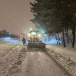 Mardin'de Kar Yağışı Nedeniyle 120 Yerleşim Yeri Ulaşıma Kapandı, Ekipler Yol Açma Çalışmalarını Sürdürüyor 1 mardinde kardan kapanan 120 yerlesim yerinin yolunu acma calismalari suruyor d370244e694b