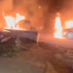 Darıca'da park halindeki otomobil ve cipte çıkan yangın itfaiye ekipleri tarafından kontrol altına alındı. 3 park halindeki otomobil ve cip alev alev yandi b628bf062153