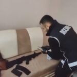 sanal medyada silahli paylasim yapan supheliler operasyonla yakalandi 093aee300cd2